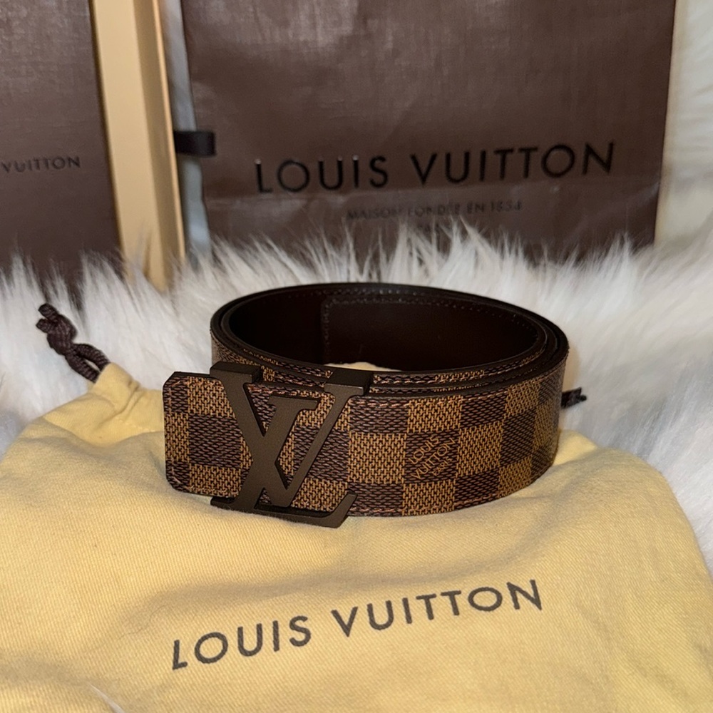Louis Vuitton LV initials Damore Ebene 40mm Brown Leather Belt (unisex) size 34”